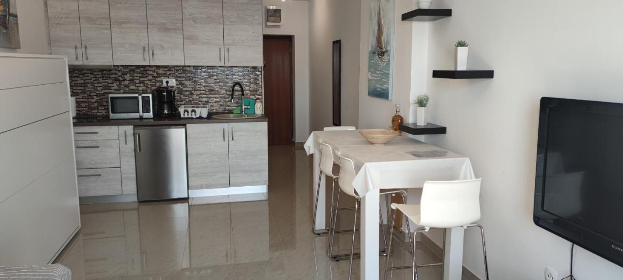Studio Apartment Novi Vinodolski Extérieur photo